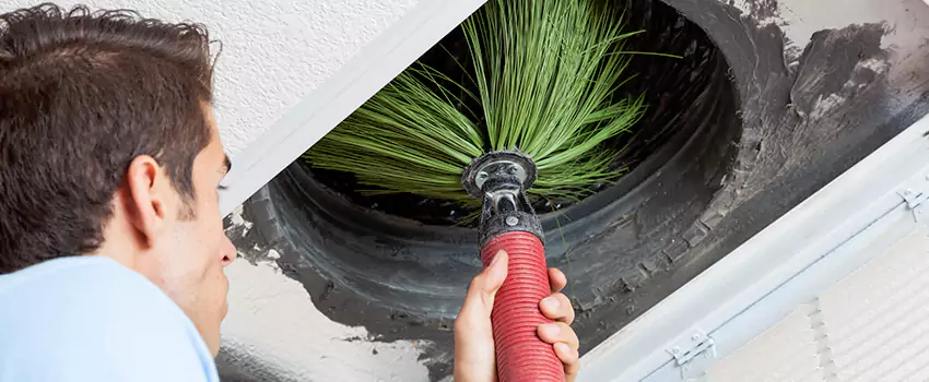 Clogged Air Duct Cleaning Process in Racine, QC